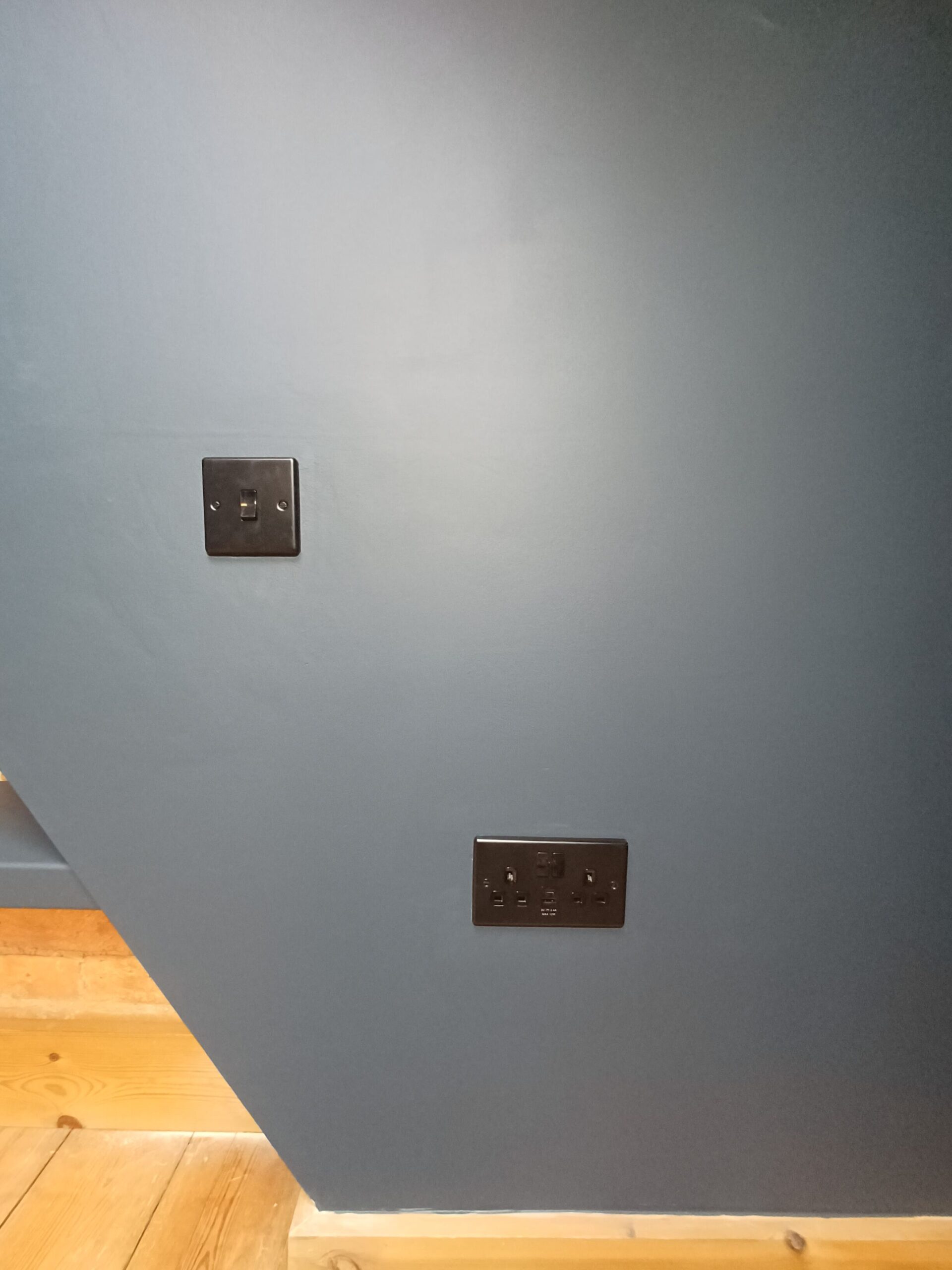 Grey accessories2